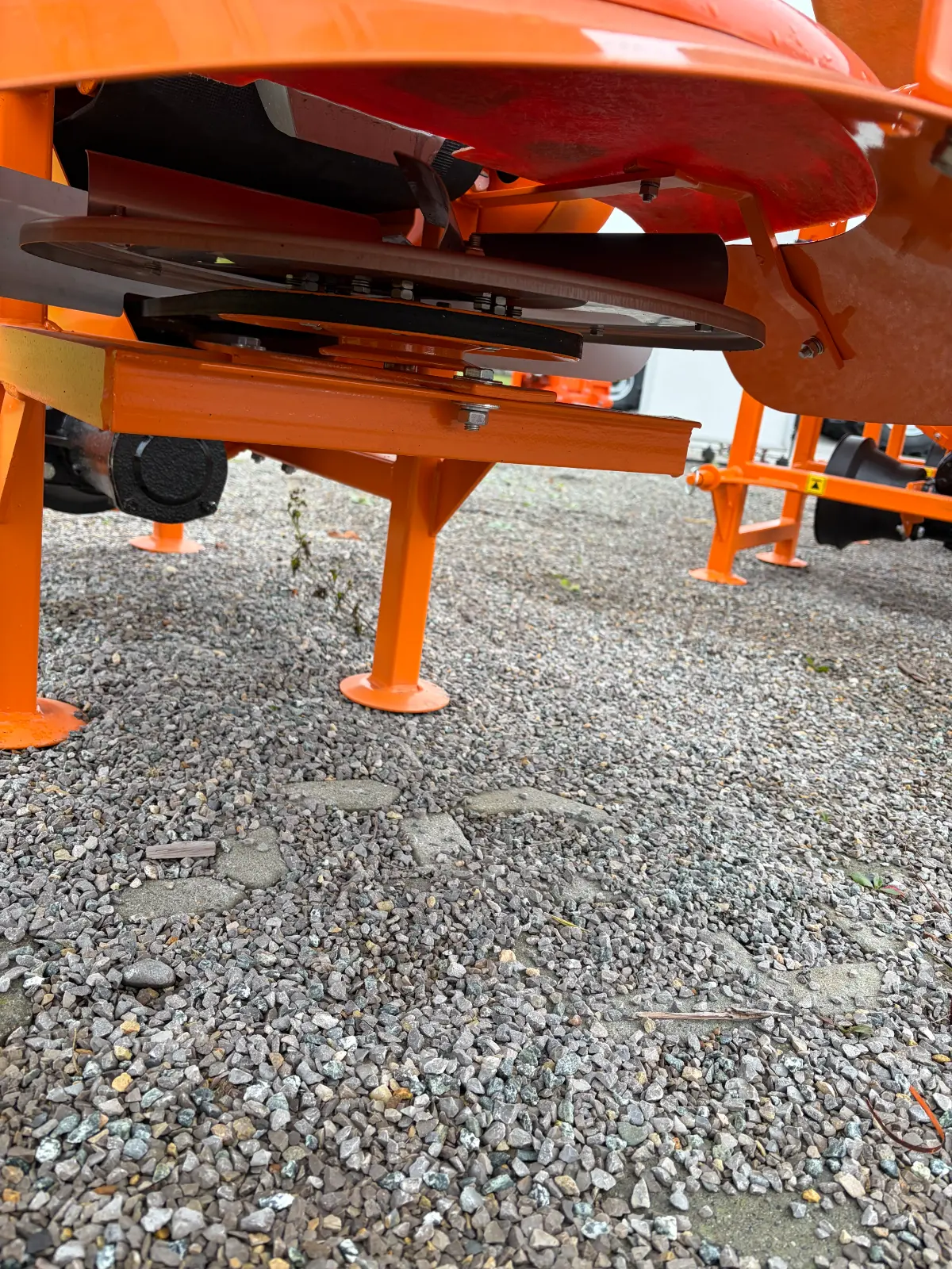 Posypywarka komunalna Motyl 600L do soli i piasku - POM Augustów | zdjęcie 3 z 9 | 36290 | Motofarma.pl