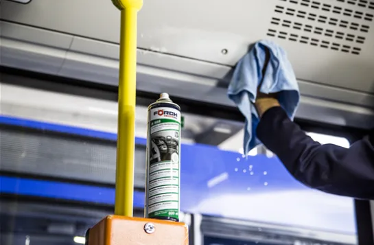 FORCH R560 AKTYWNA PIANKA CZYSZCZĄCA XXL 750ML DO TAPICERKI PLASTIKÓW SZYB | zdjęcie 5 z 6 | 46066 | Motofarma.pl