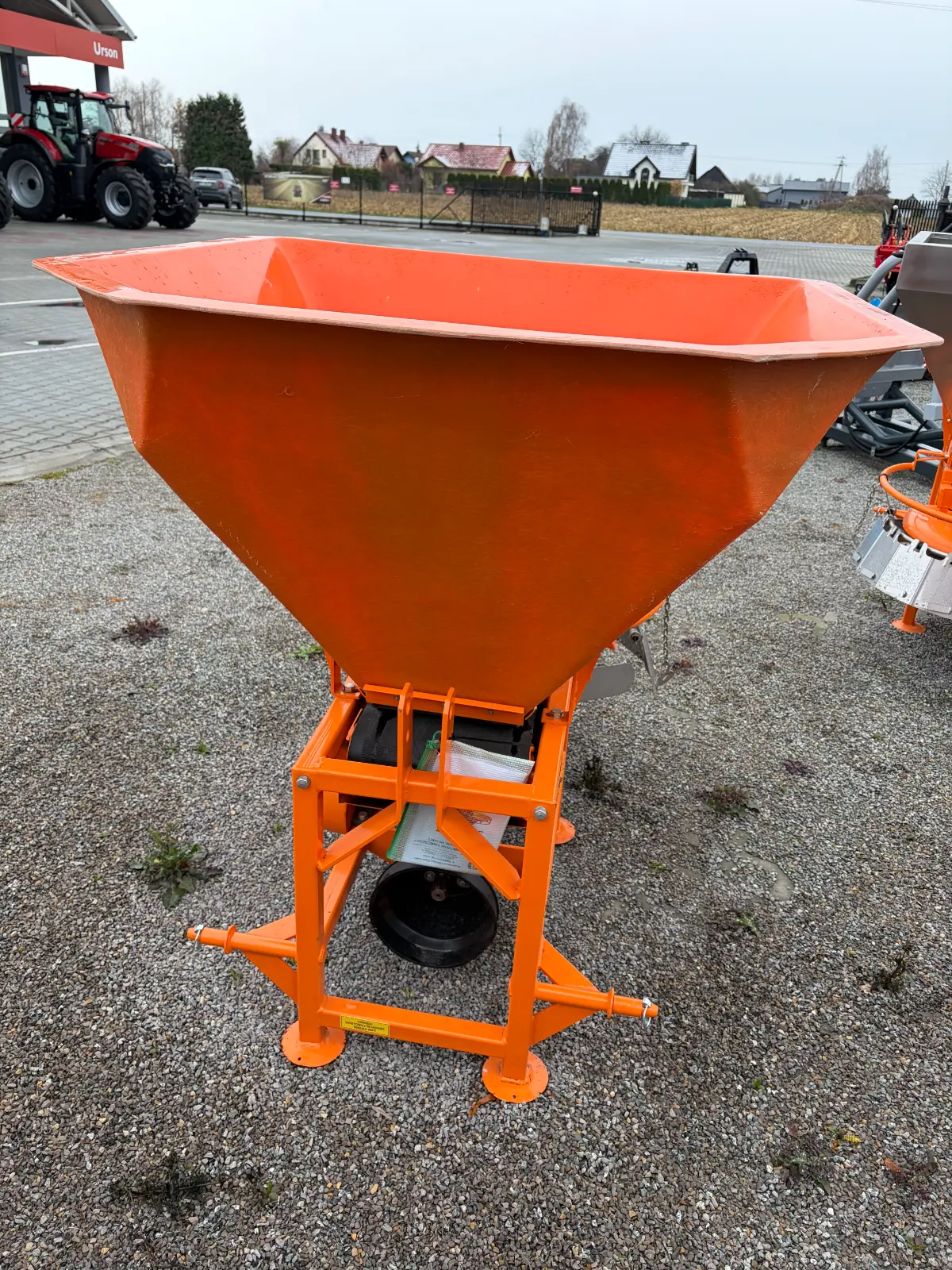 Posypywarka komunalna Motyl 600L do soli i piasku przystawka komunalna - Metal-Technik | zdjęcie 8 z 10 | WC-9216 | Motofarma.pl