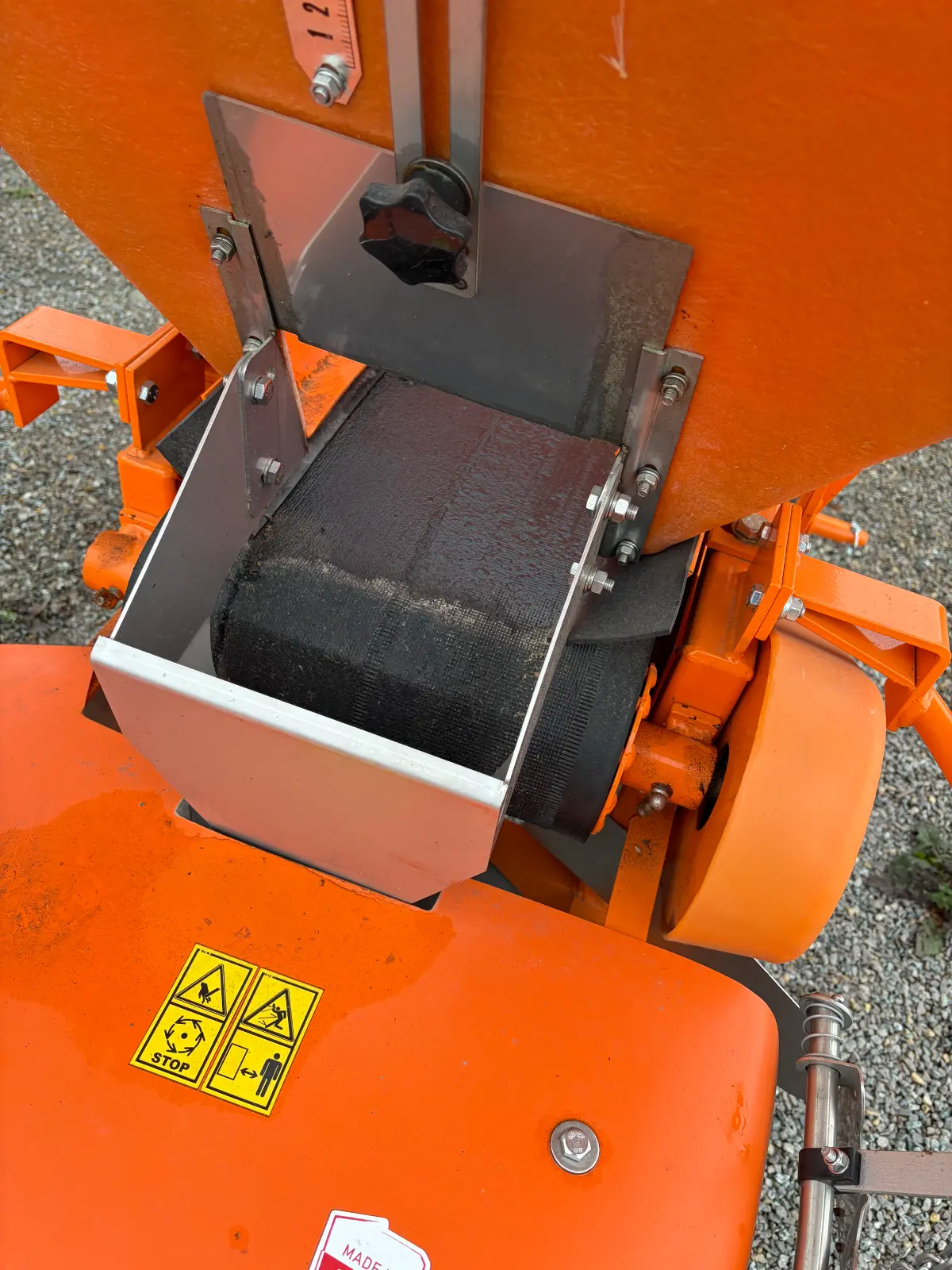 Posypywarka komunalna Motyl 600L do soli i piasku przystawka komunalna - Metal-Technik | zdjęcie 7 z 10 | WC-9216 | Motofarma.pl