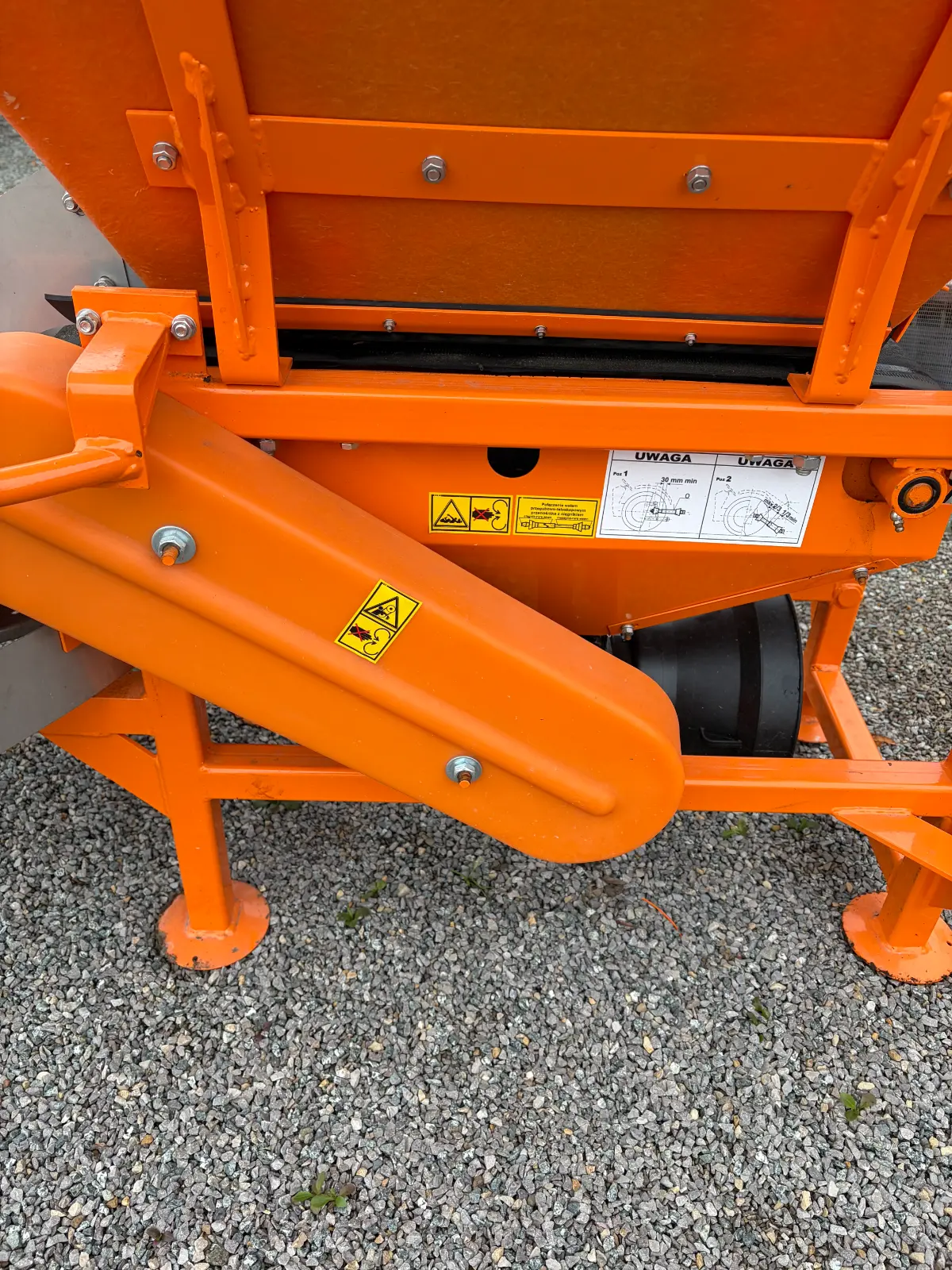 Posypywarka komunalna Motyl 600L do soli i piasku przystawka komunalna - Metal-Technik | zdjęcie 5 z 10 | WC-9216 | Motofarma.pl