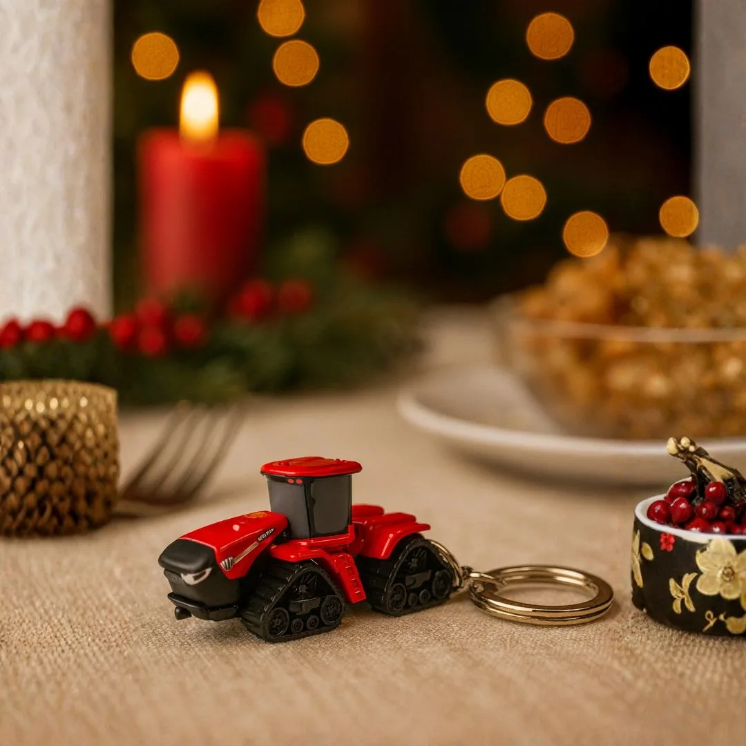 ŚWIĄTECZNY ZESTAW PREZENTOWY DLA ROLNIKA CASE IH - KUFEL+CZAPKA ZIMOWA+BRELOK+OKULARY+OTWIERACZ | zdjęcie 3 z 10 | prezent_2 | Motofarma.pl