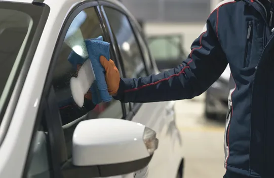 Aktywna pianka do czyszczenia szyb Berner | zdjęcie 3 z 6 | 46855 | Motofarma.pl