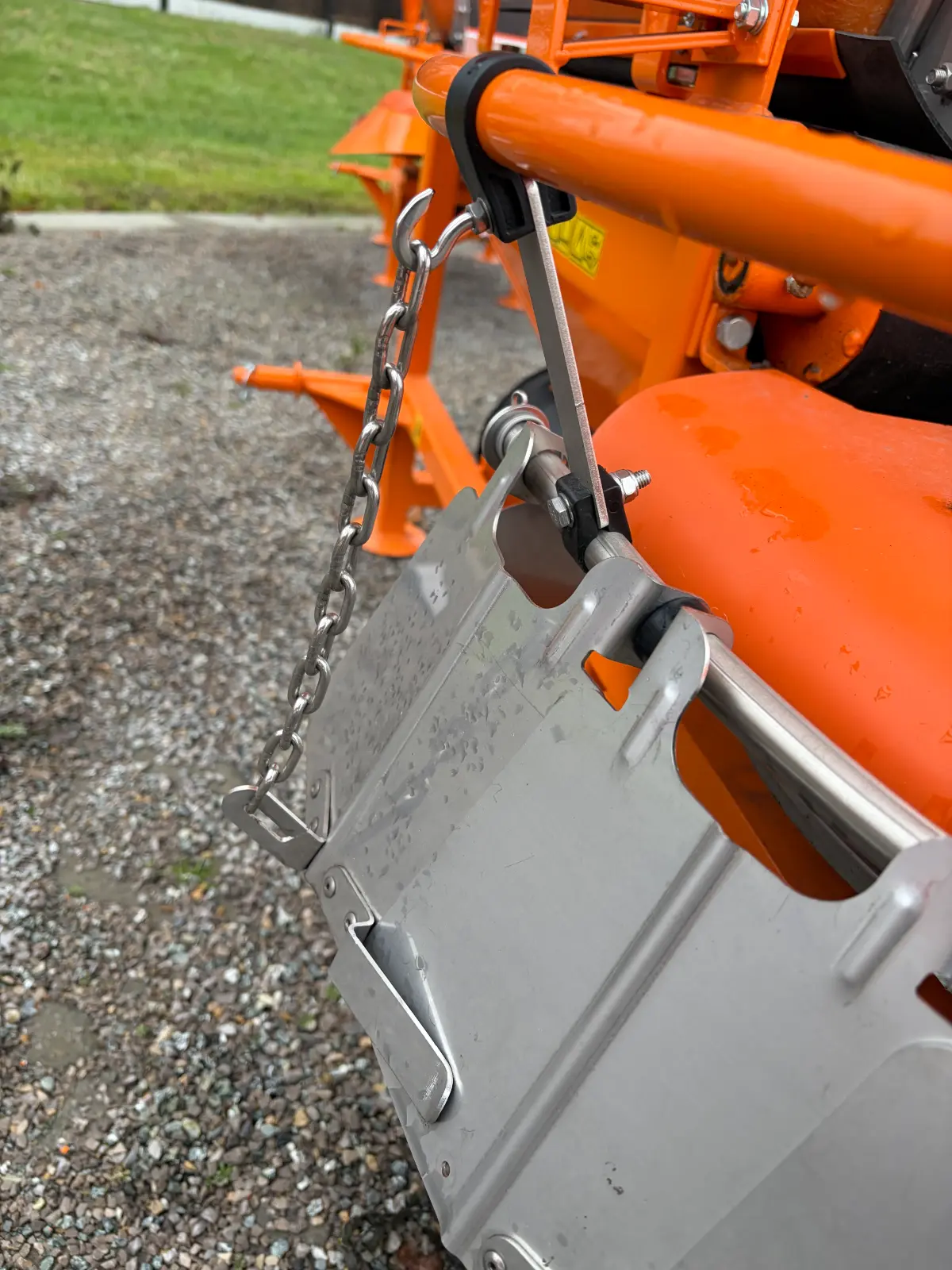 Posypywarka komunalna Motyl 400L do soli i piasku przystawka komunalna - Metal-Technik | zdjęcie 10 z 10 | WC-9248 | Motofarma.pl