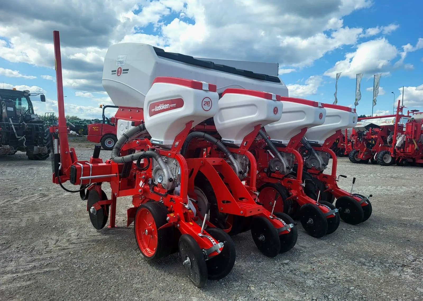 Siewnik do kukurydzy 4rzędy / 6 rzędów / 8rzędów Ozdoken VPHE-DG4 | zdjęcie 6 z 9 | WC-11968 | Motofarma.pl