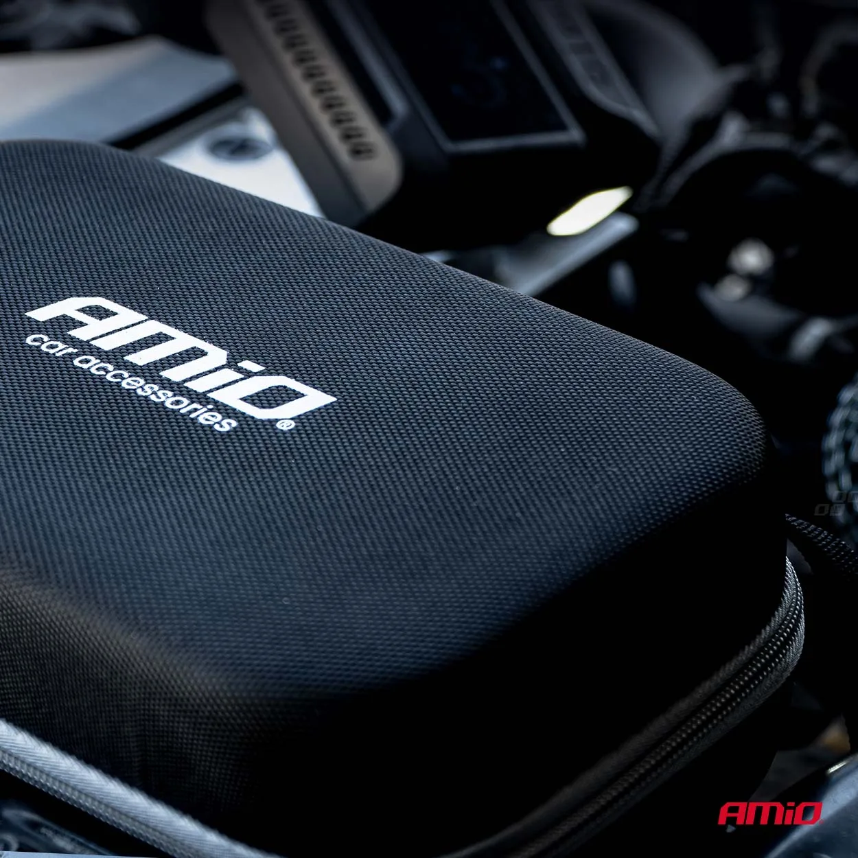 Urządzenie rozruchowe 4w1 booster powerbank kompresor latarka LED 12V 12Ah - Amio | zdjęcie 6 z 16 | A04677 | Motofarma.pl