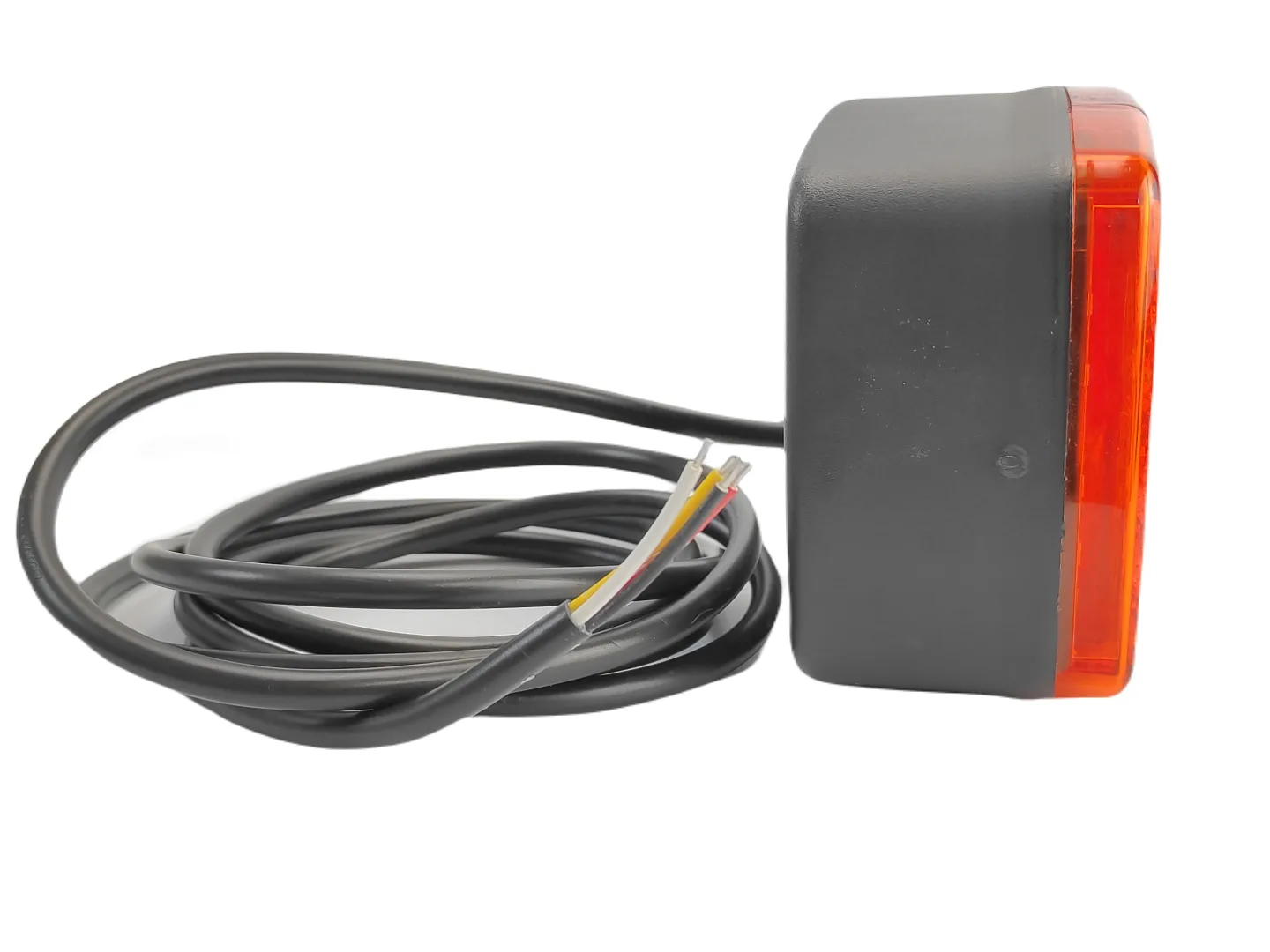 W18 Lampa zespolona tylna LED WAŚ - Granit | zdjęcie 4 z 4 | 1833 | Motofarma.pl