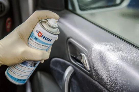 FORCH Pianka do Kokpitu P302 300ml