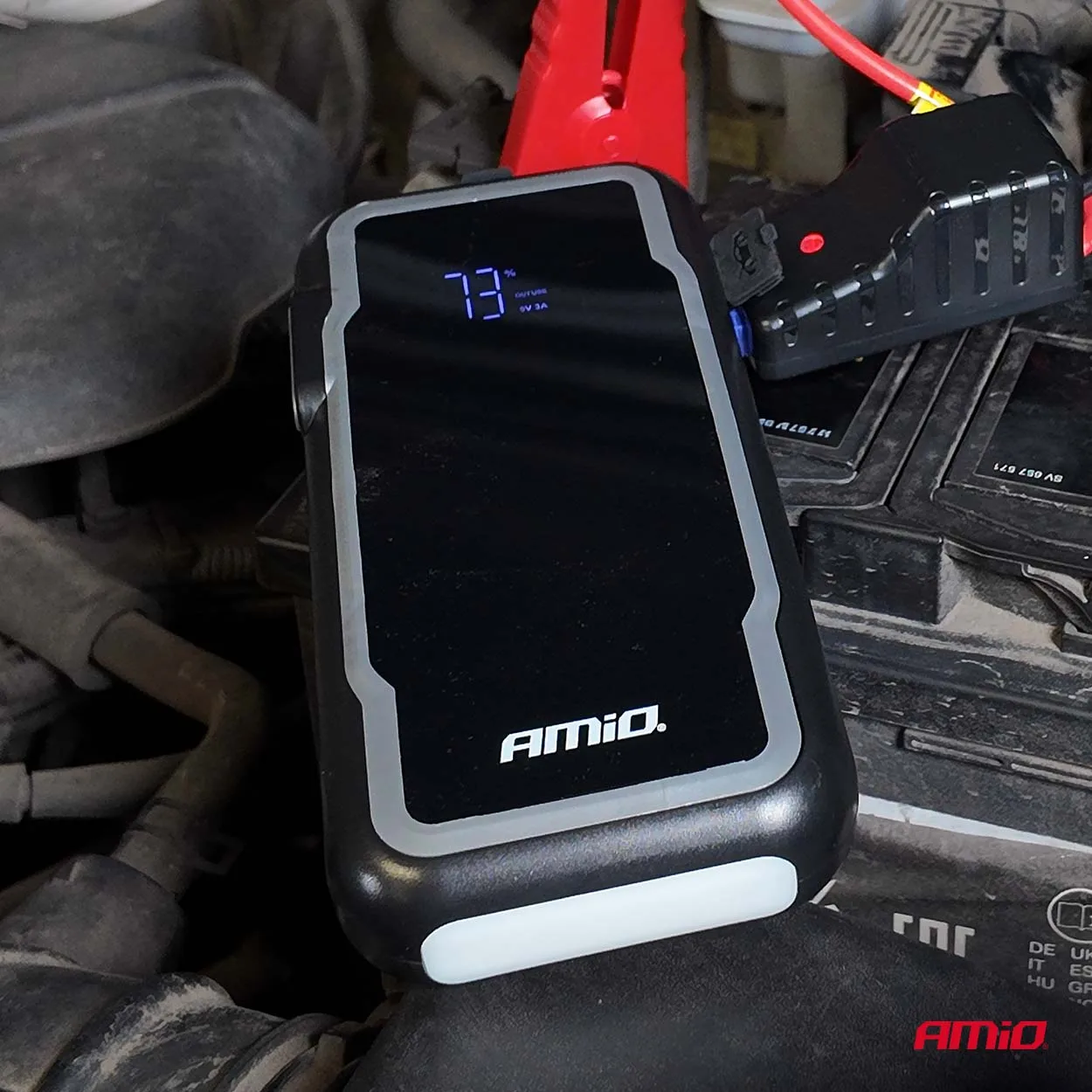 Urządzenie rozruchowe 3w1 booster powerbank latarka LED 12V 12Ah - Amio | zdjęcie 3 z 9 | A04678 | Motofarma.pl