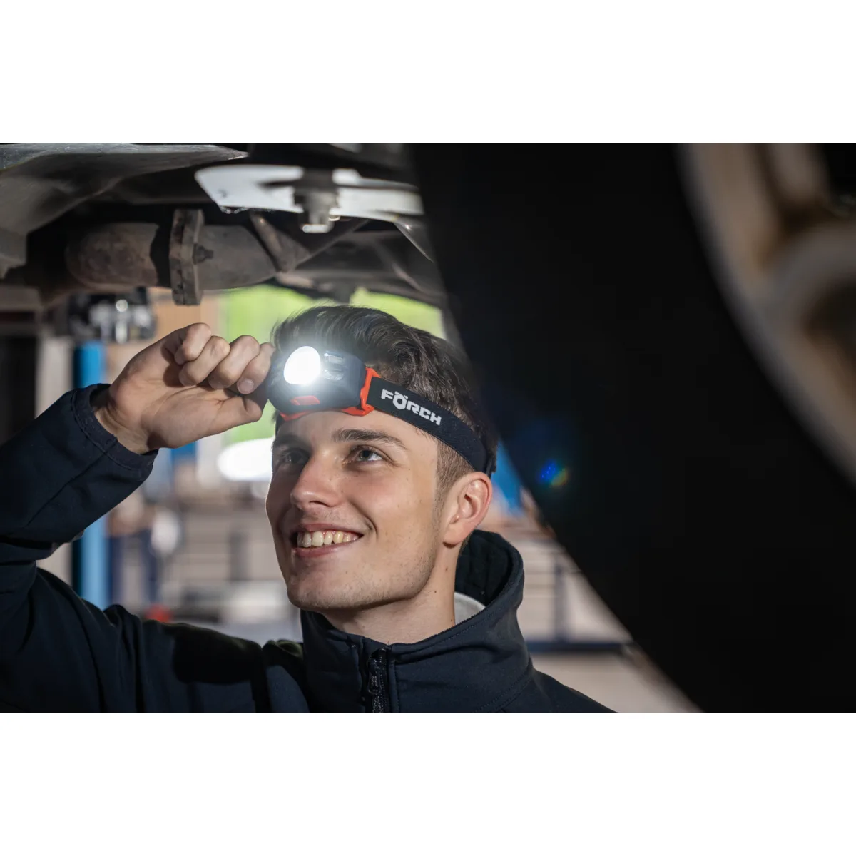 Czołówka LED 5W z czujnikiem ruchu Forch – 500 lumenów mocy, IP65, USB-C | zdjęcie 4 z 5 | 48598 | Motofarma.pl