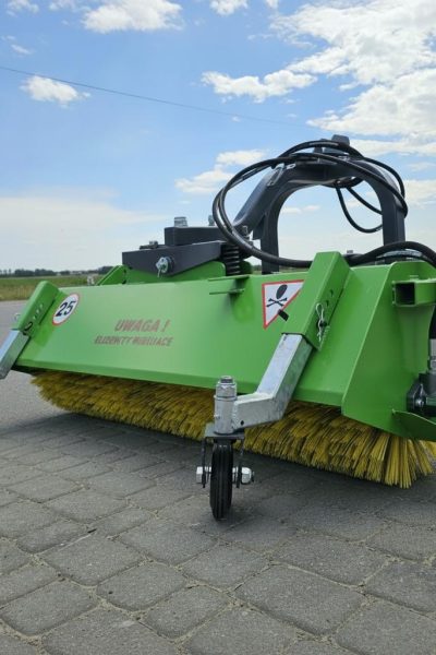Zamiatarka uliczna Abra IGA Mini – 120 / 135 / 150 cm, do Kubota, Ursus, ISEKI